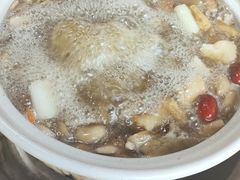 -东巴谷野生菌火锅餐厅