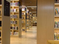 -漕河泾街道图书馆(漕河泾社区文化活动中心店)