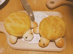脆皮菠萝乌龟包-粤域茶餐厅