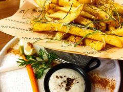 -Mark&Mars Restaurant