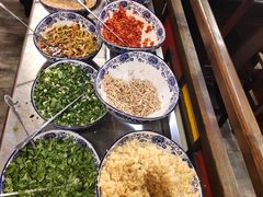 调料台-红鼎坊·老成都火锅(新南门店)