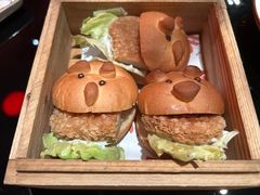 -海航大厦万豪酒店彩海轩中餐厅(霄云路店)