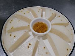 -嫩芽 ·地道重庆菜(十八梯露台夜景店)