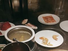 -钱小奴海鲜自助黑金店(杭州滨江龙湖店)