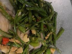 -卢大鲜鱼头捞饭(美利广场店)