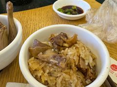 -郑猛记石岐鸽主题餐厅(长江店)