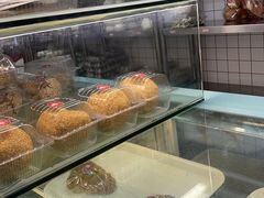 -白玉兰食品甜凤店(合生汇店)