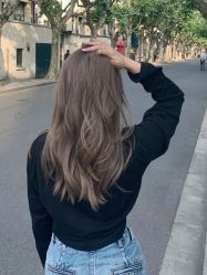 -东秀护肤造型