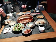 鸳鸯锅-老墙根涮肉·铜锅·烧烤(欢乐谷·王四营店)