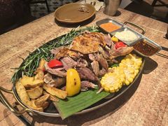 牧民烤羊腿-耶里夏丽·新疆菜(南丹东路店)