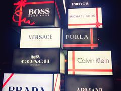 -王府井奥莱临潼小镇(临潼店)