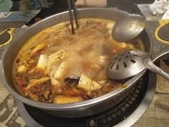 -鸡遇虾煲干锅火锅(小寨金莎店)
