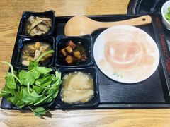 -菌海森林·非遗野生菌火锅(西山区滇池路摩根道店)