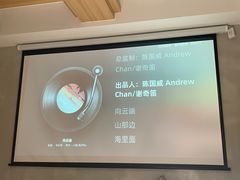-闲隅江景艺术酒店(解放碑洪崖洞总店)