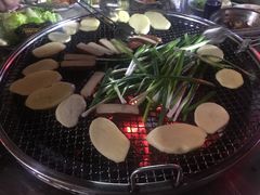 -小辣椒汤锅烧烤(温泉南街店)