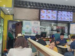 -龙记桂林米粉(财满街店)