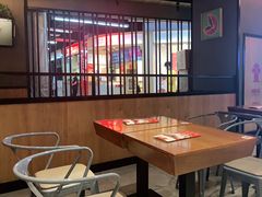 大堂-渝是乎酸菜鱼·川渝小炒(新世界百货望京店)