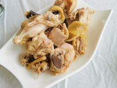 -鲁朗边巴次仁农家石锅