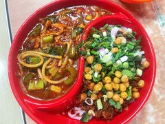 -玲玲米粉·新疆现炒米粉(大十字总店)