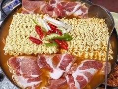 -亲昵春川鸡排(韩国美食街店)