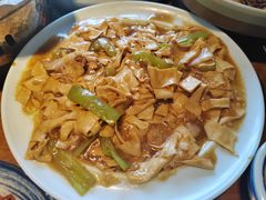 -95号酱骨·一块豆腐(展春园西路店)
