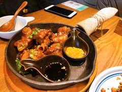 -云海肴·汽锅鸡·云南菜(天山百盛优客店)