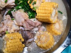 筒子骨玉米-昱龙大盆牛蛙馆(三兴街总店)