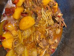 特色排骨锅-袁小二大东北铁锅炖(吉祥村总部)