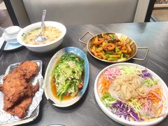 -萃华海鲜阁大排档(五四广场店)