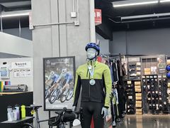-迪卡侬(越秀公园店)
