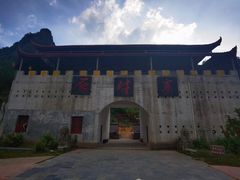 -玻璃桥景区石牛寨