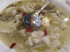 酸汤鱼-关东风老北方菜馆(桂芳园店)