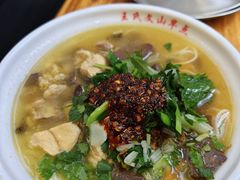-文山荷鲜居(翠湖店)