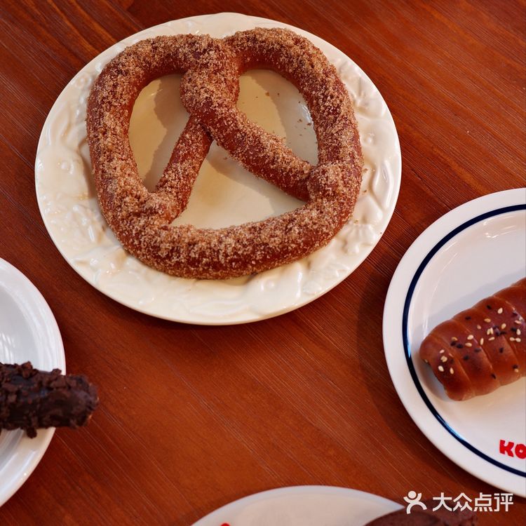 面包脑袋一头扎进了碱水大宇宙