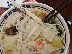 -鑫花溪牛肉米粉(东环大润发店)