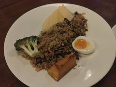 -mordew加州日记西餐&小酒馆(新天地店)