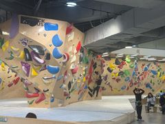 -ROCKPLUS攀岩馆(环宇城店)