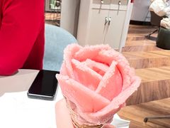 -潮一不贰·法式甜品·生日蛋糕·西式简餐(外滩店)