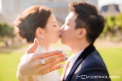 -现代经典婚纱摄影