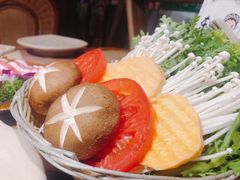 -东巴人鱼豆花火锅(幸福街店)
