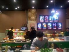 -尚捞港式回转小火锅(人人乐购物广场店)