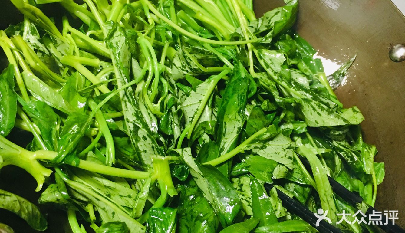 家庭菜之蒜泥空心菜，一道时令菜