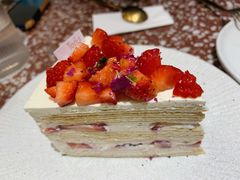 草莓乌龙千层蛋糕-Toris(LuOne凯德晶萃广场店)