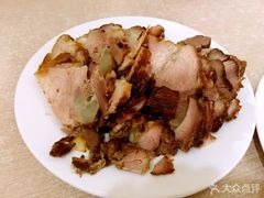 肘子肉-宝光熏肉鞋底火烧(新街口店)