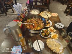 -富正毅三下锅·湘西韵味(天门山索道店)