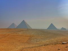 -吉萨金字塔群