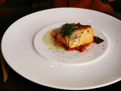 香煎半熟腌制三文鱼-北京华彬费尔蒙酒店·刃餐厅