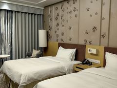 -南阳建业森林半岛假日酒店