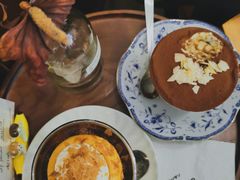 -Café Monson