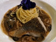 -La Mer Restaurant & Lounge